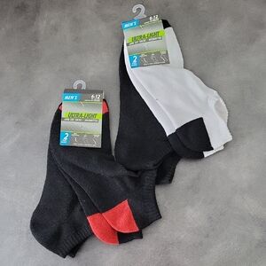 Ultra-Light Men's Black and White Socks - 2 Pack (LL142)